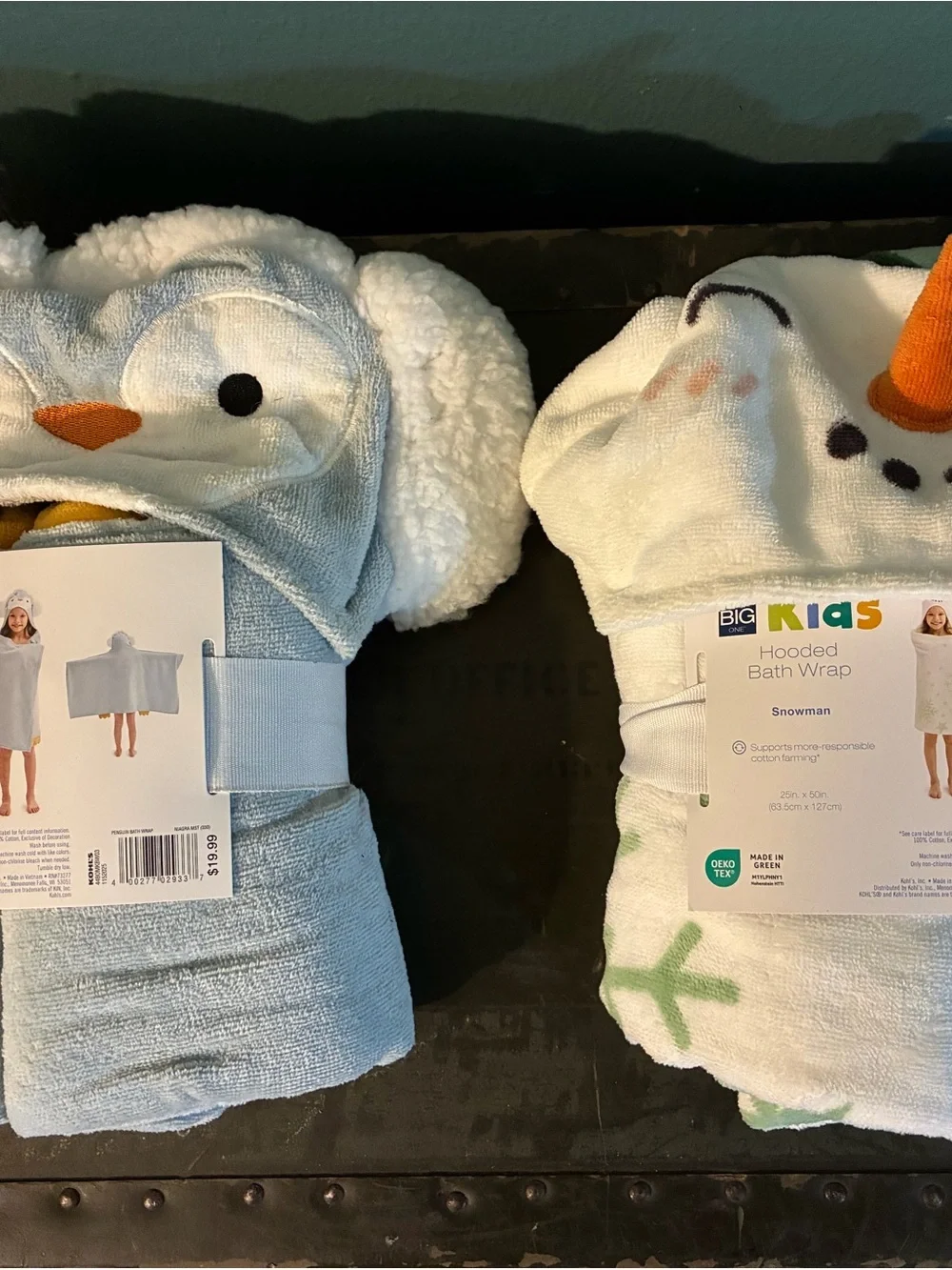 The Big One Kids Hooded Bath Wraps - Light Blue Penguin & White Snowman
